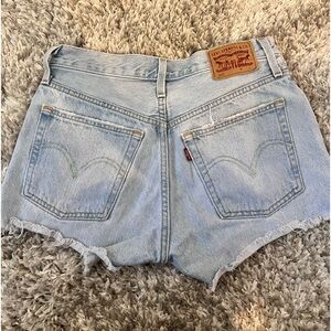LEVI women’s shorts ( high waisted )